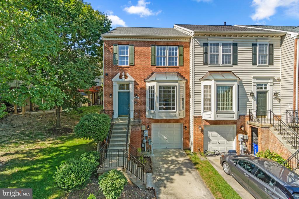 Sandown Way, Woodstock, MD 21163