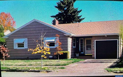 855 Clay St Se, Albany, OR, 97322-5024 | Card Image
