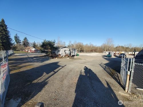 8315 Waller Rd E, Tacoma, WA, 98443-1033 | Card Image