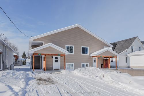 5 William Street, North Stormont, ON, K0C1K0 | Card Image