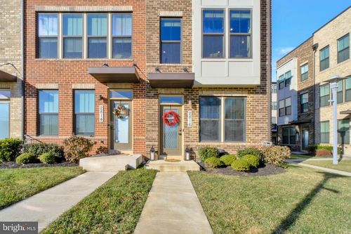 2816 Arts Vista Blvd, SUITLAND, MD, 20746-1616 | Card Image