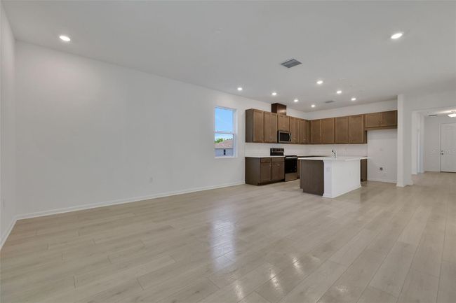 2980 Supermarine Loop, House other with 4 bedrooms, 3 bathrooms and null parking in TAVARES FL | Image 11