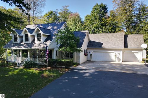 12900 S Woodhaven Ln, Traverse City, MI, 49684-7566 | Card Image