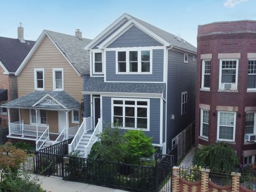 3721 W Wabansia Ave, Chicago, IL, 60647-4733 | Card Image