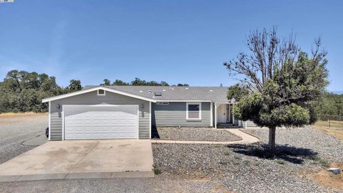 14125 Black Mountain Ct, Red Bluff, CA, 96080-9487 | Card Image