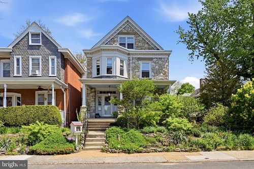 701 W 20th St, WILMINGTON, DE, 19802-3812 | Card Image