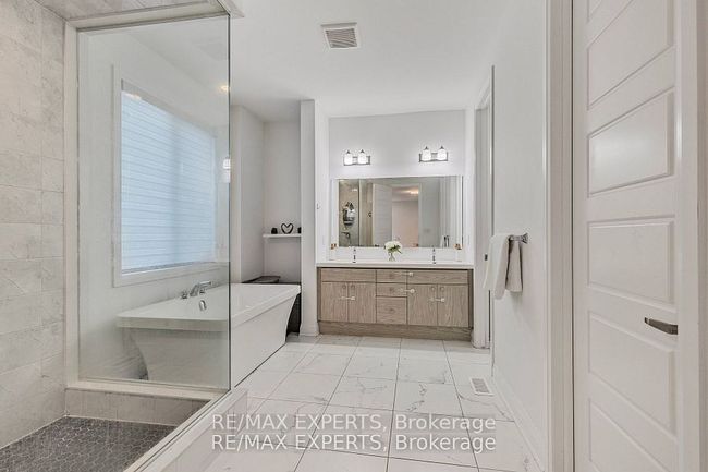 1411 Lobelia Cres, House other with 5 bedrooms, 4 bathrooms and 2 parking in Milton ON | Image 24