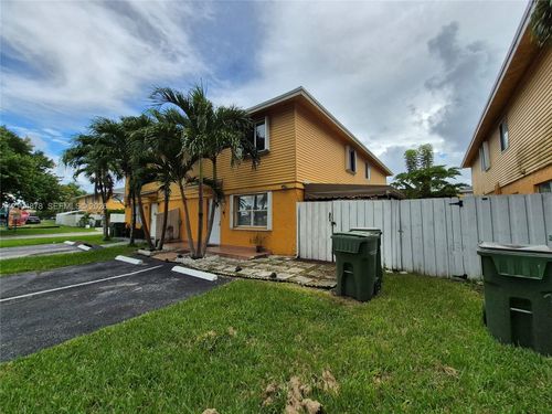 203-203 Ne 12th Ave, Homestead, FL, 33030-6219 | Card Image