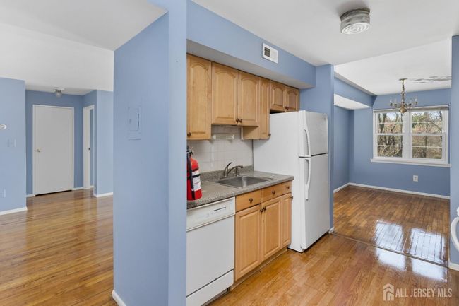 1724 Country Mill Dr, Townhouse with 1 bedrooms, 1 bathrooms and null parking in East Windsor NJ | Image 6