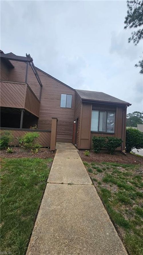 450 Abbotsleigh Ct, Virginia Beach, VA, 23452-8028 | Card Image