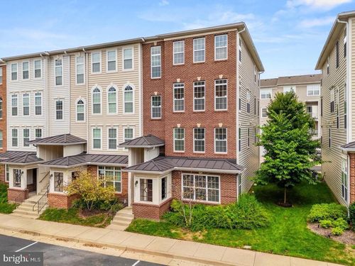 57a-14262 Woven Willow Ln, CENTREVILLE, VA, 20121 | Card Image