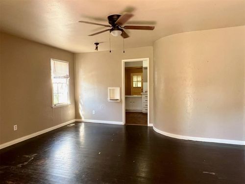 533 E Fairchild Dr, Midwest City, OK, 73110-5814 | Card Image