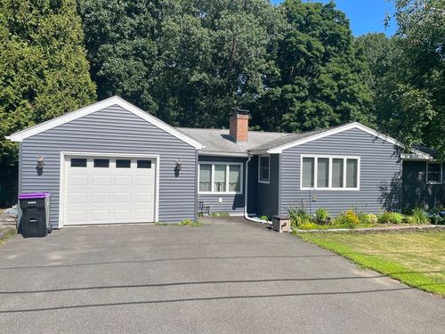 10 Brenan St, Holyoke, MA, 01040-1050 | Card Image