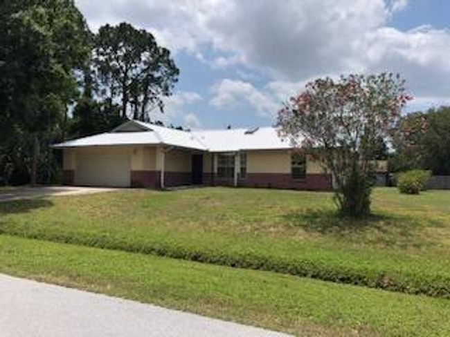 872 New Zealand Avenue Nw, House other with 3 bedrooms, 2 bathrooms and null parking in Palm Bay FL | Image 1