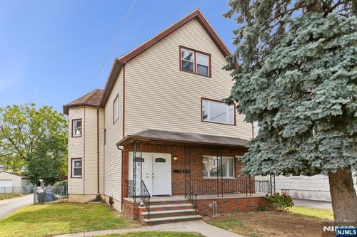 200 Montgomery St, Bloomfield, NJ, 07003-4926 | Card Image