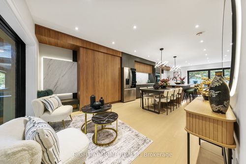 35 Woburn Ave, Toronto, ON, M5M1K5 | Card Image