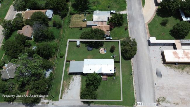 510 W 11 Th St, House other with 3 bedrooms, 2 bathrooms and null parking in Cisco TX | Image 27