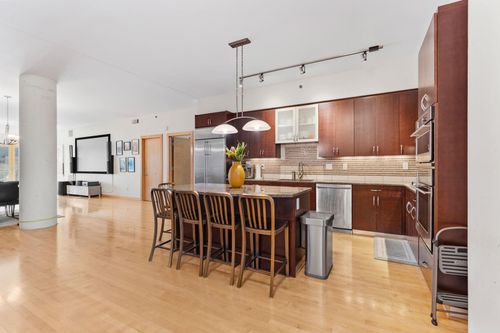 504-401 N 2nd St, Minneapolis, MN, 55401-1590 | Card Image
