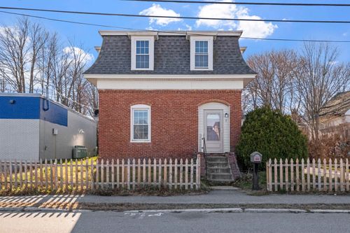 7 Cram Ave, Pittsfield, NH, 03263-3803 | Card Image