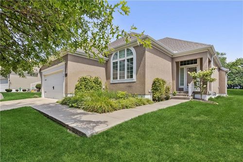 13423 Pennsylvania Ct, Kansas City, MO, 64145-1655 | Card Image