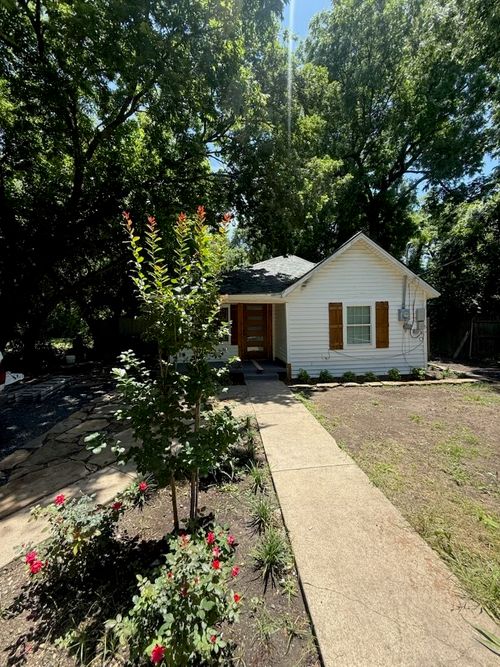 602 Pierson St, Lancaster, TX, 75146-2622 | Card Image