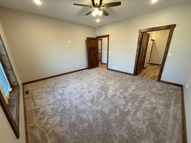 Primary Bedroom | Image 17