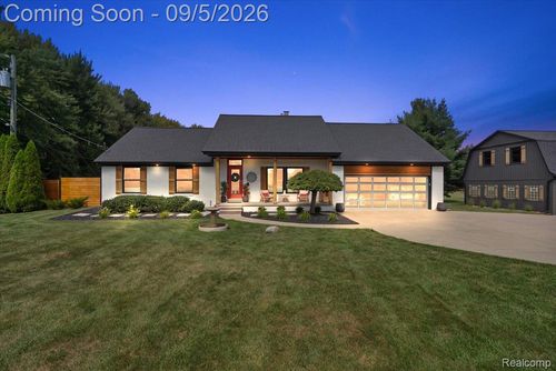 47037 Sugarbush Rd, Chesterfield, MI, 48047-5001 | Card Image