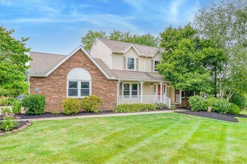 32906 Lisa Ln, Solon, OH, 44139-5595 | Card Image