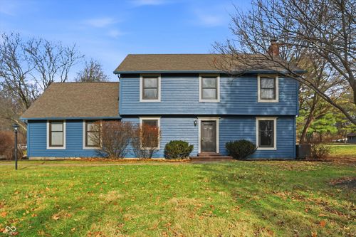 10810 Marquette Rd, Zionsville, IN, 46077-9733 | Card Image