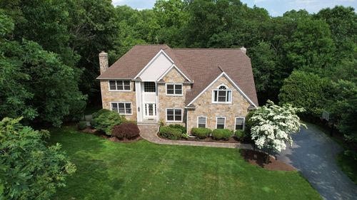 58 Algonquian Dr, Natick, MA, 01760-6095 | Card Image