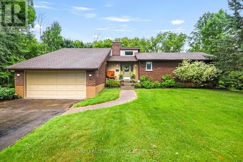16 Willow Dr, Augusta, ON, K0E0A4 | Card Image