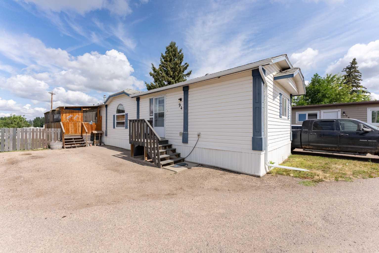 Residential in Coalhurst 3