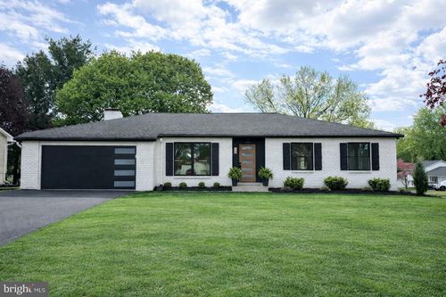 36 Kingston Dr, PALMYRA, PA, 17078-9701 | Card Image