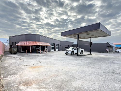 106 S 3rd Ave, Chatsworth, GA, 30705-2944 | Card Image