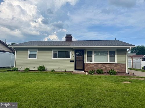 1434 Country Club Ln, Williamsport, PA, 17701-2906 | Card Image