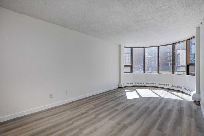 301 - 128 2 Avenue Se, Condo with 3 bedrooms, 2 bathrooms and 1 parking in Calgary AB | Image 14