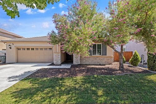 4351 W Oriole Ct, Visalia, CA, 93291-8355 | Card Image