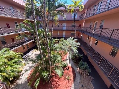 apt-312-2861 Somerset Dr, Lauderdale Lakes, FL, 33311-1991 | Card Image