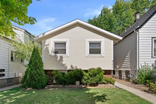 3818 E Underwood Ave, Cudahy, WI, 53110-1937 | Card Image