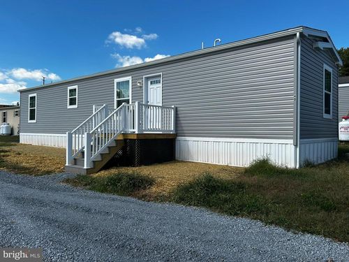 40-1395 Bowmansville Rd, MOHNTON, PA, 19540 | Card Image