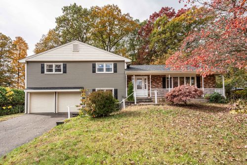 265 Back Ln, Newington, CT, 06111-4288 | Card Image