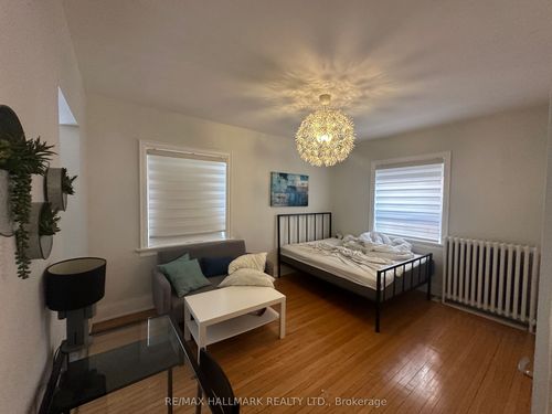 9-595 St Clair Ave W, Toronto, ON, M6C1A3 | Card Image