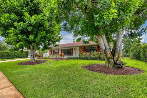 2107 42nd St W, BRADENTON, FL, 34205-1360 | Card Image