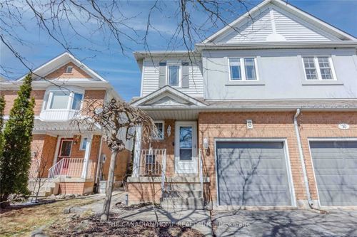 8 Thornlodge Dr, Waterdown, ON, L8B0L8 | Card Image