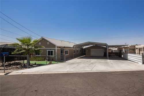 10626 Fenton Dr, Parker, AZ, 85344-7575 | Card Image