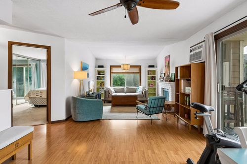 32-2040 Ridge Dr, Saint Louis Park, MN, 55416-3691 | Card Image