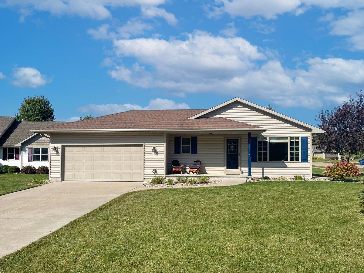 Bailey Ct, Oshkosh, WI 54904