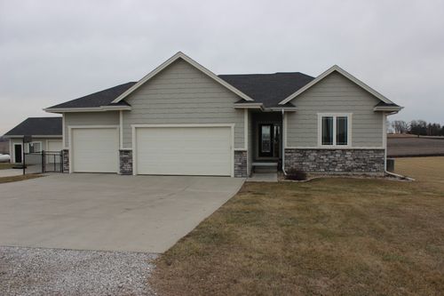 17914 N Ave, Minburn, IA, 50167-8175 | Card Image