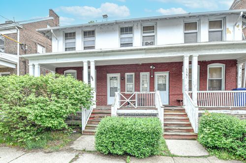 400 East Ave, Bridgeport, CT, 06610-2961 | Card Image