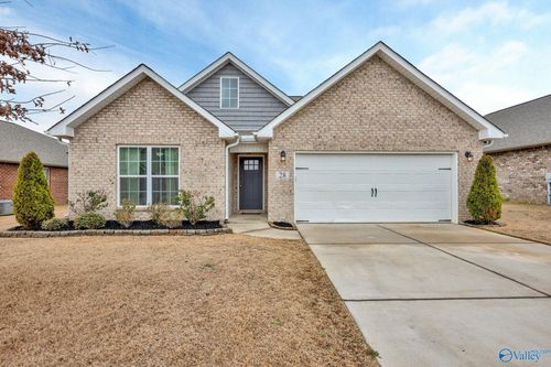 28 Sage Oak Dr, Decatur, AL, 35603-7519 | Card Image